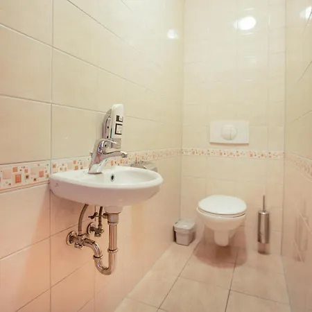 1 Bedroom Gorgeous In Pohorje * 霍茨科波霍尔耶