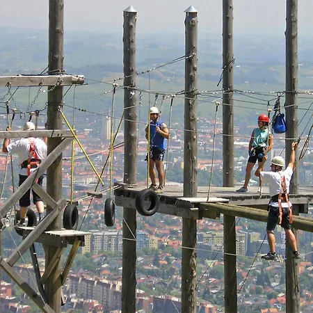 1 Bedroom Gorgeous In Pohorje 아파트