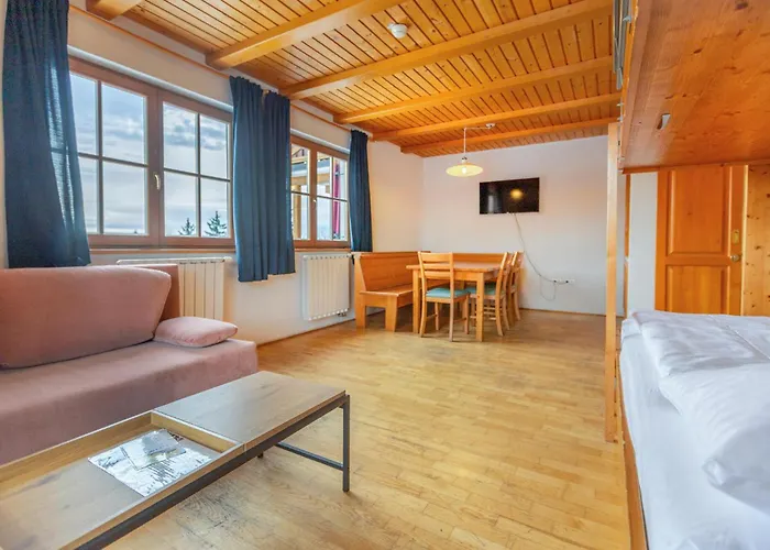 1 Bedroom Gorgeous In Pohorje Hočko Pohorje